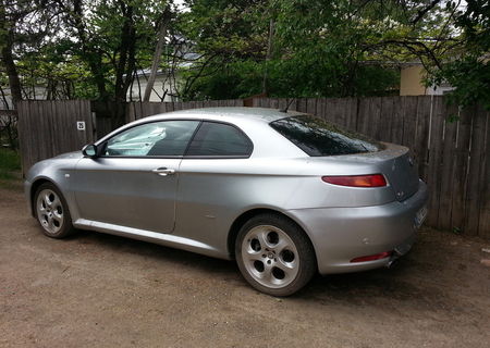 Alfa romeo gt distinctive 1. 9 jtd 2004