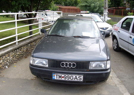 Audi 80,anul 1990