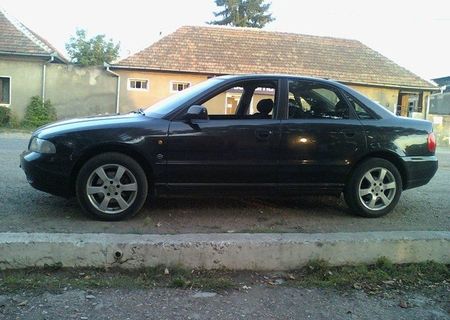 Audi A4 1.6