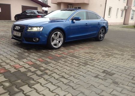 Audi A5,  Berlina