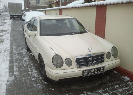 Autoturism  MERCEDES-BENZ 