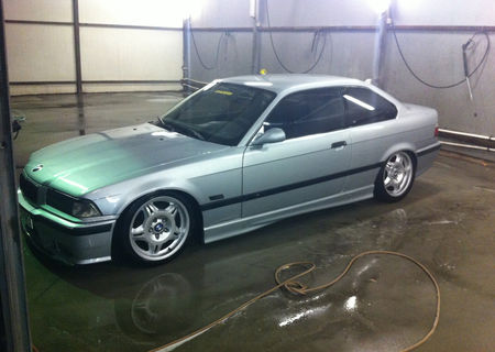 bmw 320 in acte 325 stare foarte buna accept si variante bmw 320 in acte 325 stare foarte buna accept si variante