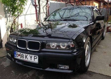BMW 320i Vanos Coupe BMW 320i Vanos Coupe