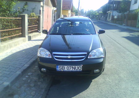 Chevrolet Lacetti impecabil - 2007, 4999 euro.