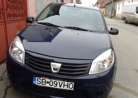 Dacia Sandero 2011