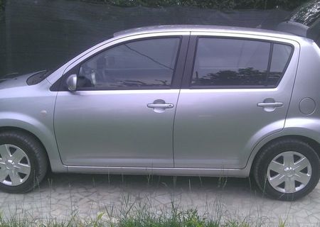 DAIHATSU SIRION