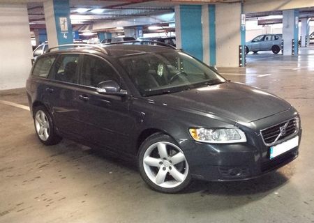 de vanzare volvo v50 an 2010