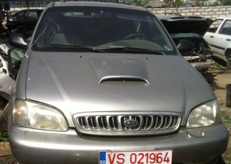 dezmembrez kia carnival 2.9 tdi