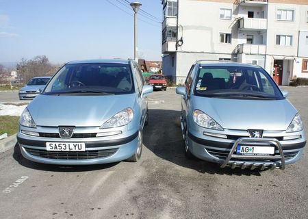 DOUA PEUGEOT 807