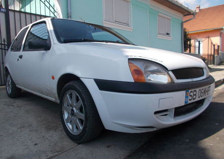 FORD FIESTA 1.3I 