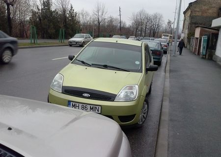 ford fiesta 2004