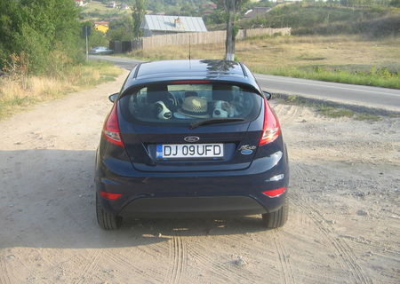 ford fiesta pentru tineri