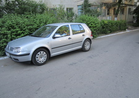 Golf Editon 1,4 din 2001 inmatriculat , impecabil