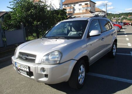 Hyundai Tucson 2.0 CRDI 4WD Hyundai Tucson 2.0 CRDI 4WD