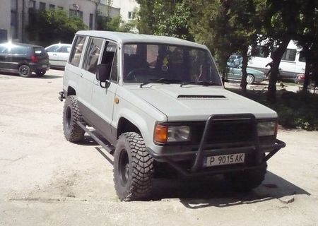 Isuzu Trooper off road