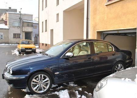 Jaguar X-Type