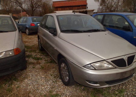 lancia ypsilon