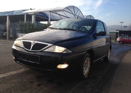 lancia ypsilon