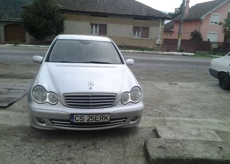 masina de vanzare mercedes c200