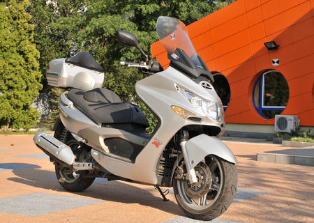  MAXISCUTER Kymco Xciting250 inmatriculat