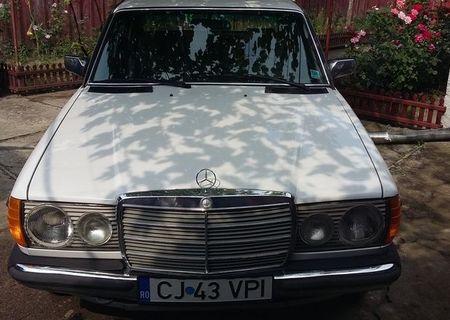 Mercedes 230 (1979)