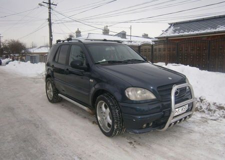 Mercedes-Benz ml 230, 1999 pret 4500 euro.neg