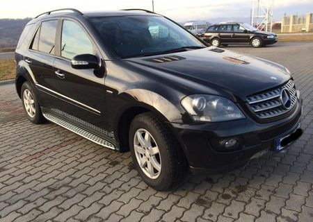 Mercedes- Benz ML 320