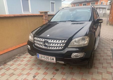 Mercedes-Benz ML 320 CDI 4MATIC Mercedes-Benz ML 320 CDI 4MATIC