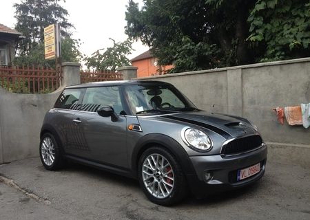 MINI COOPER S JOHN COOPER WORKS