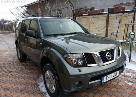 Nissan Pathfinder 2005