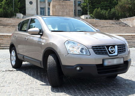 Nissan Qasqai 2.0 4x4 + Sunroof