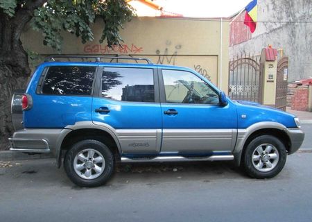 Nissan Terrano 2, 4x4, 2,4 benzina, 7 locuri