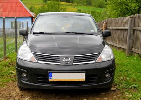 NISSAN TIIDA