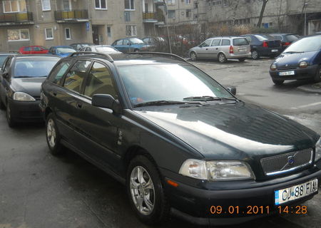 Ocazie vand Volvo V40