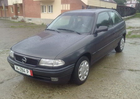 Opel Astra 1,6 la pretul de 750 euro