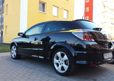 Opel Astra GTC:Full Option