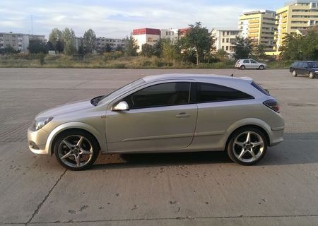 Opel Astra H GTC