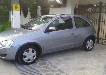 opel corsa an  2004 