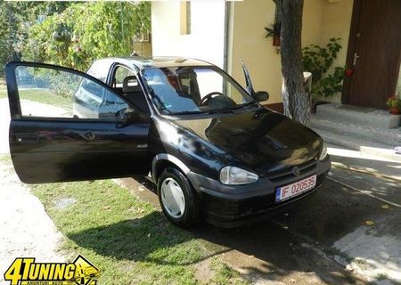 Opel Corsa B . VARIANTE