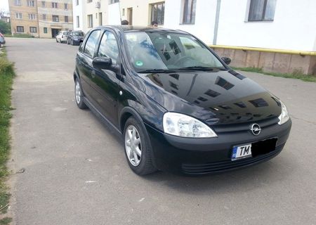 Opel Corsa C 2002   Pret 2550 E negociabil