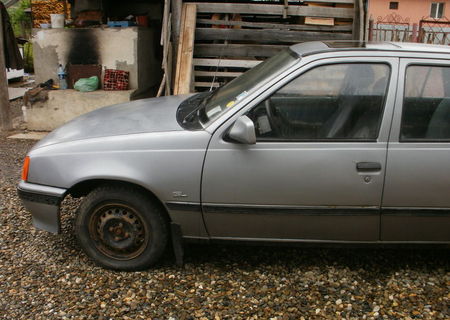 OPEL KADETT 1988 Benzina