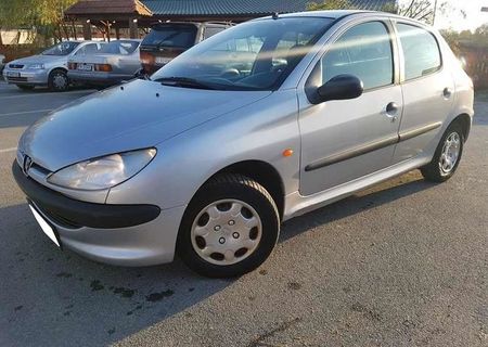 Peugeot 206 ,motor 1.1L ,impecabil!