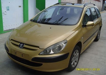 PEUGEOT 307 SW BREAK, apartinand unei doamne