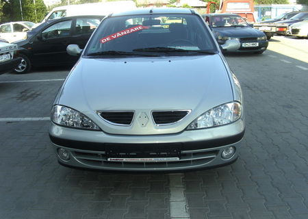 RENAULT MEGANE RXE