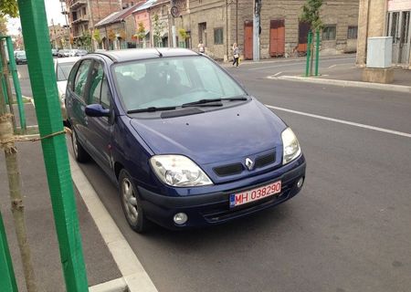 Renault Scenic 1.6 16V 