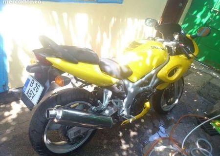 schimb cu auto motocicleta suzuki