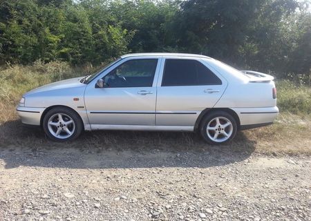 SEAT TOLEDO