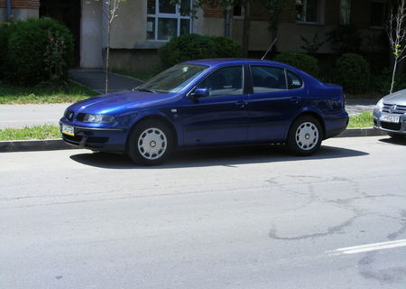 SEAT TOLEDO