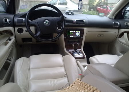 Skoda Superb 2.5 BIXENON