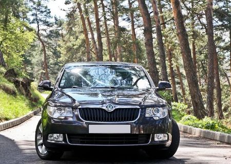 SKODA SUPERB 2012